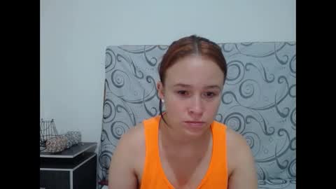 Snapshot of ashly_93 chatting on 01/19/25, 08:39 engel online show from 01/19/25, 08:39