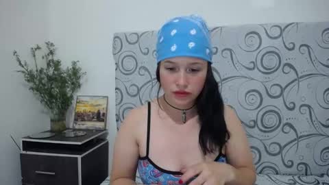 Snapshot of ashly_93 chatting on 03/10/25, 03:34 engel online show from 03/10/25, 03:34