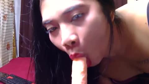 Im ashly online show from 11/11/25, 06:52