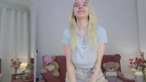 ashly_cherry online show from 09/19/25, 11:11