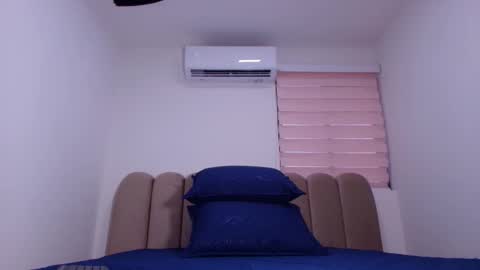 Ashly online show from 12/02/25, 12:21