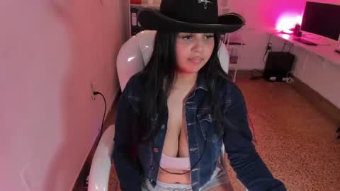 Ashly online show from 07/25/26, 01:41