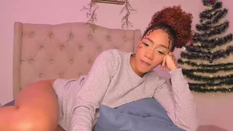 Snapshot of ashly_z chatting on 12/27/24, 01:32 Ashly online show from 12/27/24, 01:32