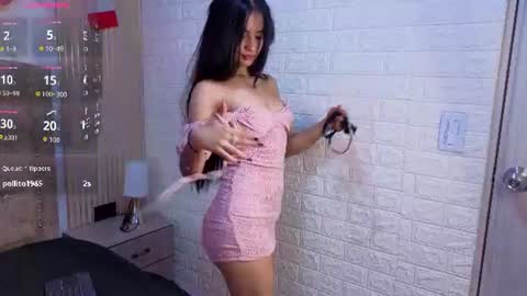 ashlybloom1 online show from 07/01/26, 12:18