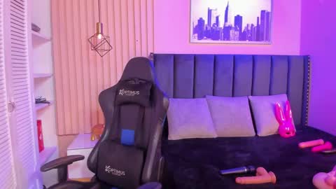 ashlye_miller_ online show from 01/18/25, 03:53