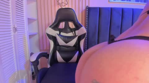 ashlye_miller_ online show from 04/09/26, 04:45