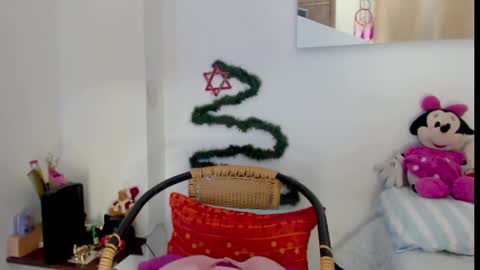 Sarah .3   hello guys .im love online show from 12/05/24, 03:26