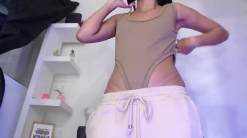  Ashly online show from 09/15/25, 09:37