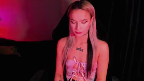 Mila online show from 02/25/26, 05:50