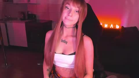 Snapshot of ashmila chatting on 05/16/26, 06:10 Mila online show from 05/16/26, 06:10