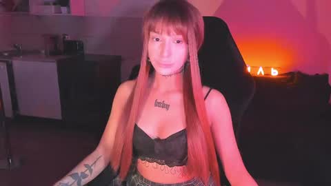 Snapshot of ashmila chatting on 05/17/26, 02:31 Mila online show from 05/17/26, 02:31