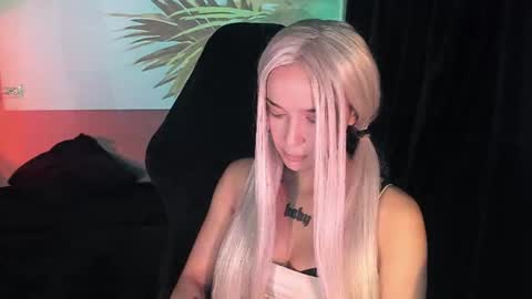Snapshot of ashmila chatting on 06/22/26, 05:15 Mila online show from 06/22/26, 05:15