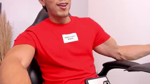 my name real is camilo online show from 02/07/25, 08:53