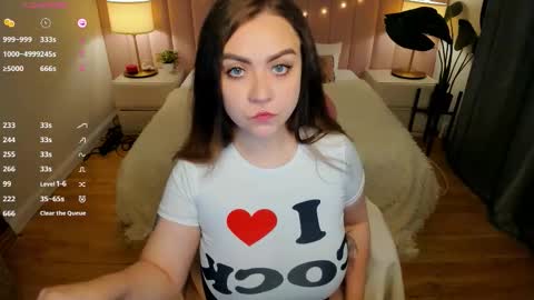 Your girlfriend online show from 10/05/25, 10:51