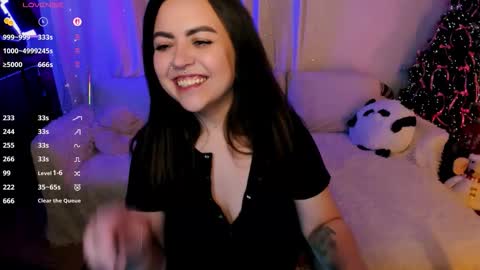 Your girlfriend online show from 12/19/25, 11:23