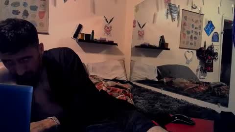 Snapshot of ashuleigh5985 chatting on 05/25/26, 03:45 Lust4Pharoh online show from 05/25/26, 03:45