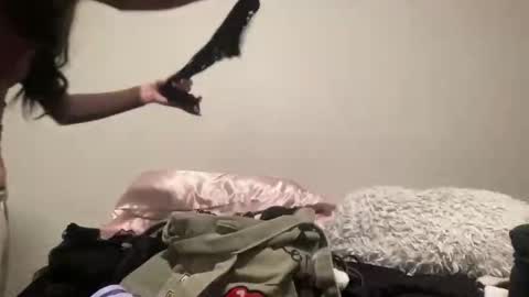 Snapshot of asiaalli chatting on 12/15/25, 05:55 asiaalli online show from 12/15/25, 05:55