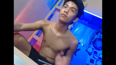 Snapshot of asian_ainsley69 chatting on 10/12/25, 05:01 asian_ainsley69 online show from 10/12/25, 05:01