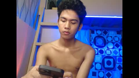 Snapshot of asian_ainsley69 chatting on 10/14/25, 05:03 asian_ainsley69 online show from 10/14/25, 05:03