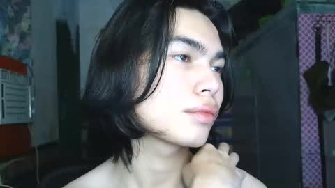 asian_babyboi online show from 04/23/26, 01:57