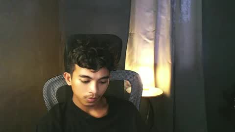 Snapshot of asian_hunk_moreno chatting on 07/01/26, 08:38 Yuri online show from 07/01/26, 08:38