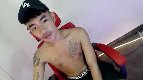 Snapshot of asian_kimxxx chatting on 04/15/26, 03:08 don online show from 04/15/26, 03:08