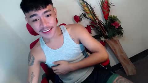 Snapshot of asian_kimxxx chatting on 04/19/26, 09:28 don online show from 04/19/26, 09:28