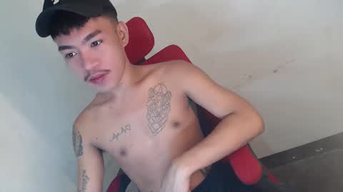 Snapshot of asian_kimxxx chatting on 04/26/26, 11:13 don online show from 04/26/26, 11:13