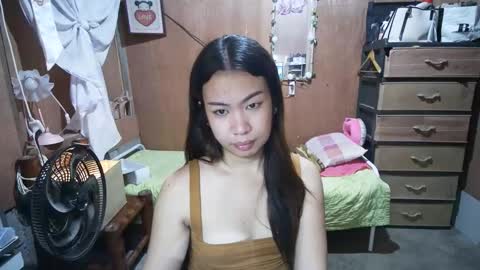 Snapshot of asian_llory chatting on 10/12/25, 02:43 asian_llory online show from 10/12/25, 02:43