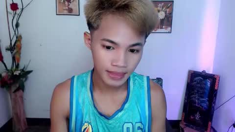 asian_lover05 online show from 09/25/25, 03:49