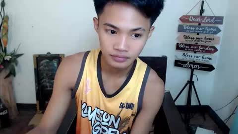 asian_lover05 online show from 10/09/25, 03:32