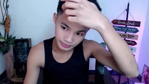 asian_lover05 online show from 11/09/25, 01:20