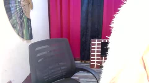 Lovely online show from 01/27/25, 03:15