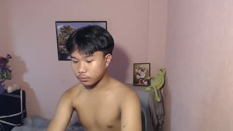 Snapshot of asian_prince_of_cock chatting on 10/20/25, 05:41 Prince online show from 10/20/25, 05:41
