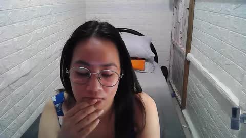 Snapshot of asian_sexydimples chatting on 01/28/25, 03:57 Trixie online show from 01/28/25, 03:57