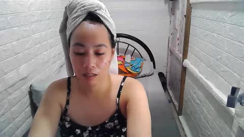 Snapshot of asian_sexydimples chatting on 02/02/25, 12:46 Trixie online show from 02/02/25, 12:46