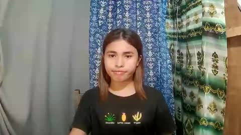 Sofia online show from 12/18/25, 06:52