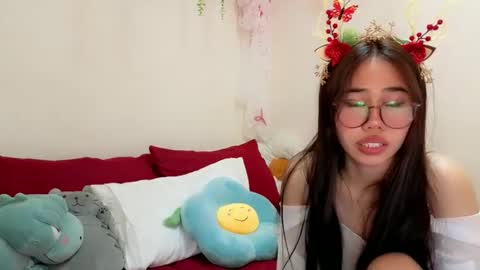 Snapshot of asianbabecandy chatting on 12/24/24, 08:44 candy online show from 12/24/24, 08:44