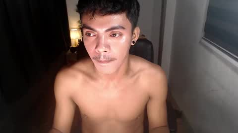 Snapshot of asianboyhunt chatting on 12/06/24, 10:30 Fev online show from 12/06/24, 10:30