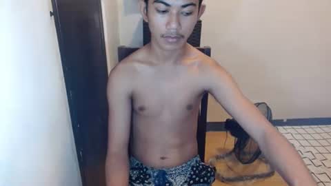 Snapshot of asiancockhero22 chatting on 12/11/24, 06:04 HERO online show from 12/11/24, 06:04