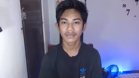 Snapshot of asiancockhero22 chatting on 01/13/25, 09:42 HERO online show from 01/13/25, 09:42