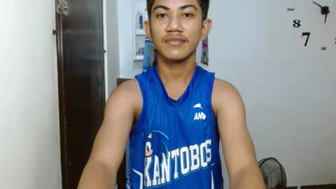 Snapshot of asiancockhero22 chatting on 02/05/25, 10:01 HERO online show from 02/05/25, 10:01