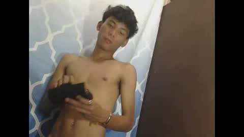 Isan online show from 04/22/26, 03:24