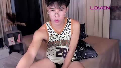asiancum_peter online show from 06/10/26, 03:18