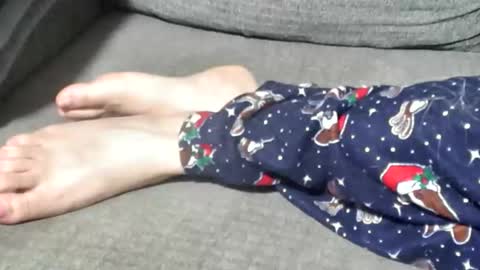 Asianfeetsuasian online show from 01/01/25, 04:39