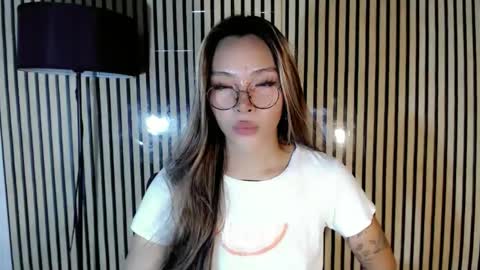 Snapshot of asianhottiesttamira chatting on 09/24/25, 04:49 HI IM TAMIRA LOOKING FOR SERIOUS RELATIONSHIP online show from 09/24/25, 04:49