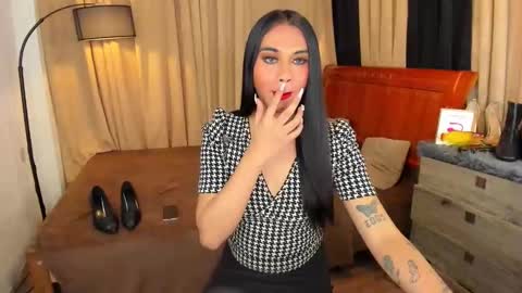 JULIA online show from 12/17/24, 10:54