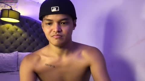 VICTORIA SCOTT online show from 04/22/26, 02:51