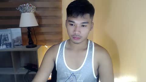 asianhunk_jamesx online show from 11/17/25, 10:21