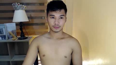 asianhunk_jamesx online show from 12/17/25, 12:33